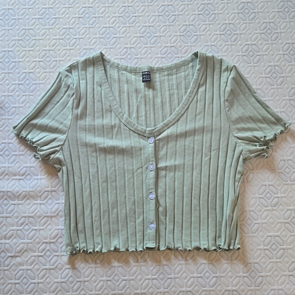 Shein Sage Green Buttoned Crop Top, XL